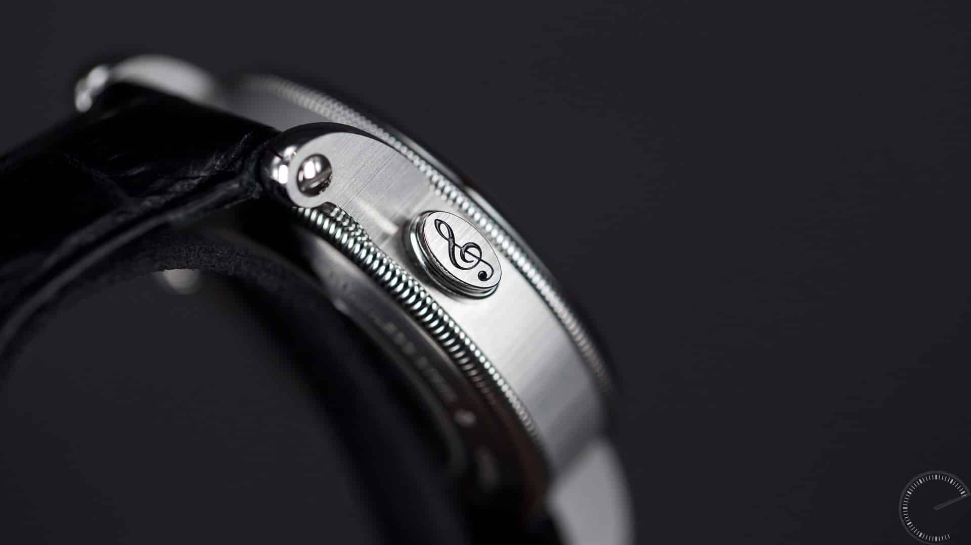 Chronoswiss Regulateur Jumping Hour CH-8323 - ESCAPEMENT - watch blog by Angus Davies