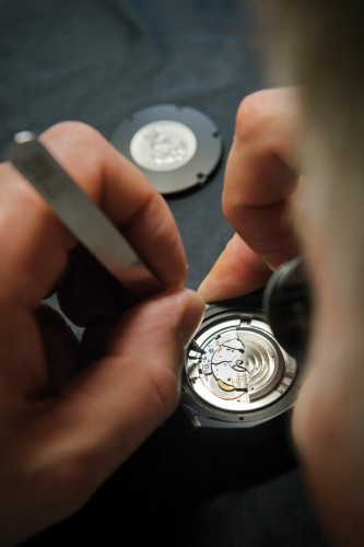 Girard-Perregaux Sea Hawk Ceramic