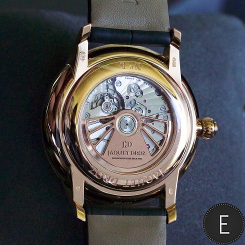 Jaquet Droz Grande Seconde Quantiéme Ivory Enamel - in-depth watch review by ESCAPEMENT