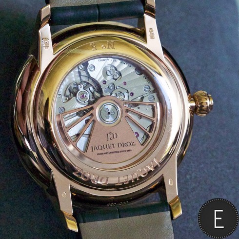 Jaquet Droz Grande Seconde Quantiéme Ivory Enamel - in-depth watch review by ESCAPEMENT