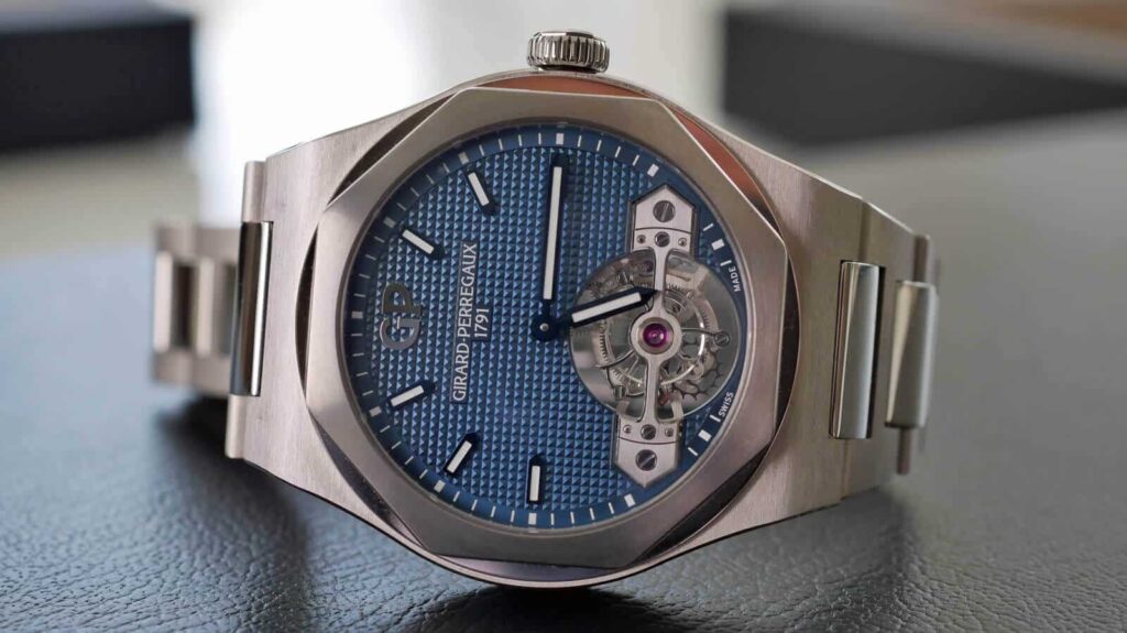 Girard-Perregaux Laureato Tourbillon 43mm