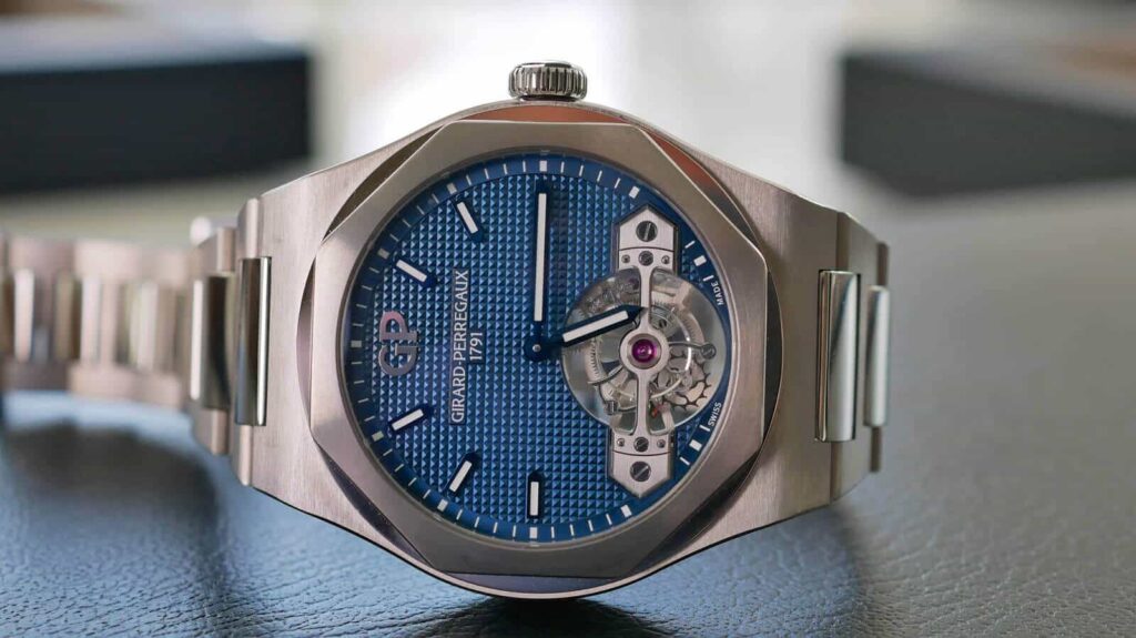 Girard-Perregaux Laureato Tourbillon 43mm