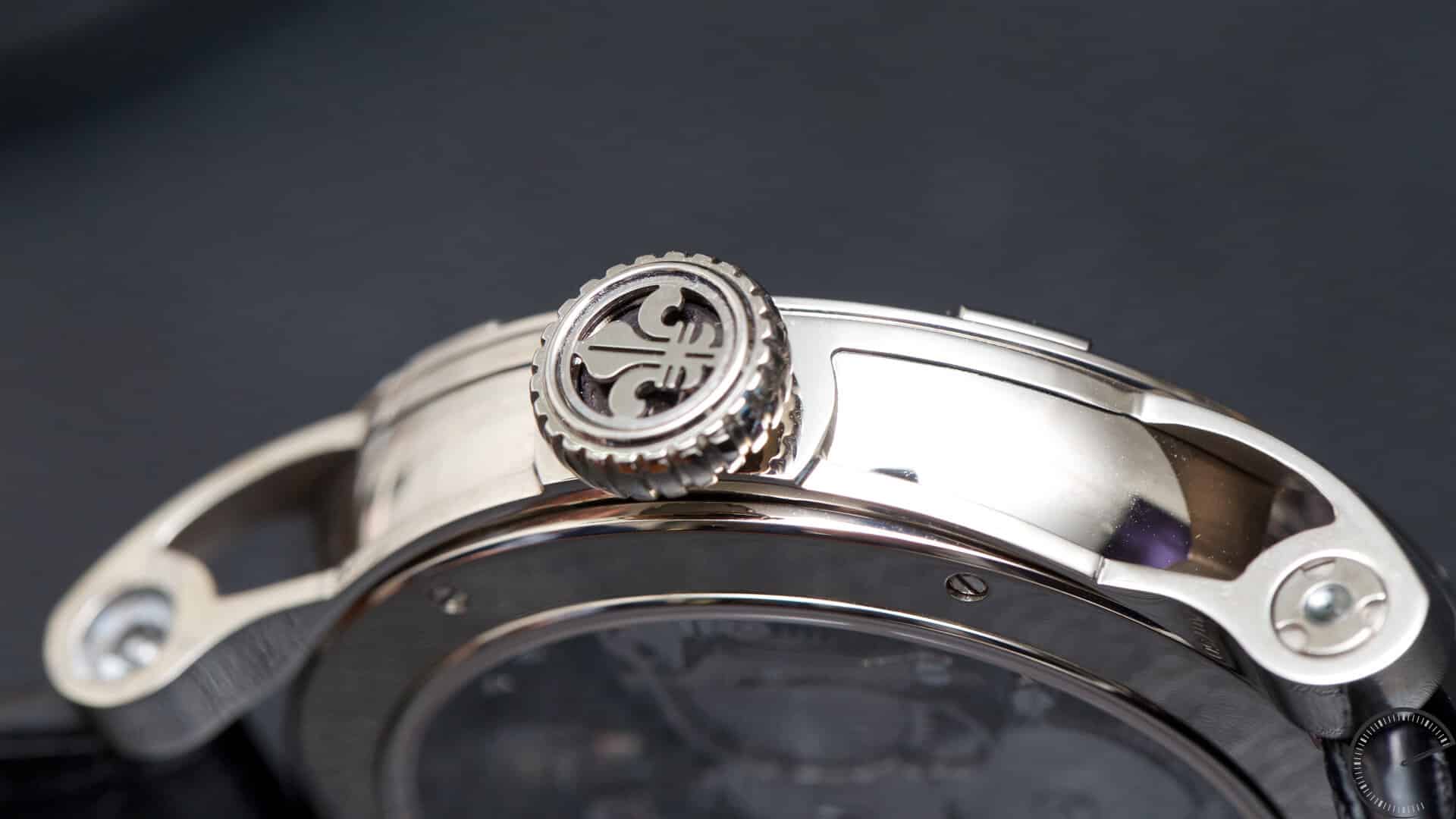 Louis_Moinet_Black_Gold_Derrick_Lugs - ESCAPEMENT MAGAZINE - watch reviews by Angus Davies