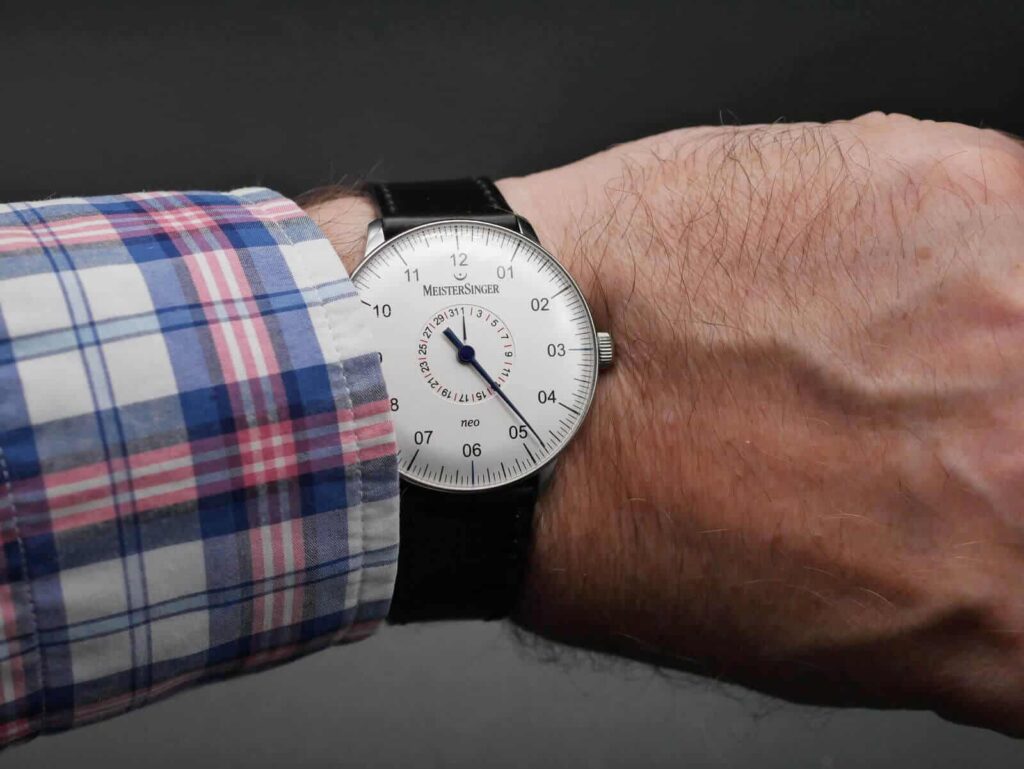 MeisterSinger Neo Plus Pointer Date