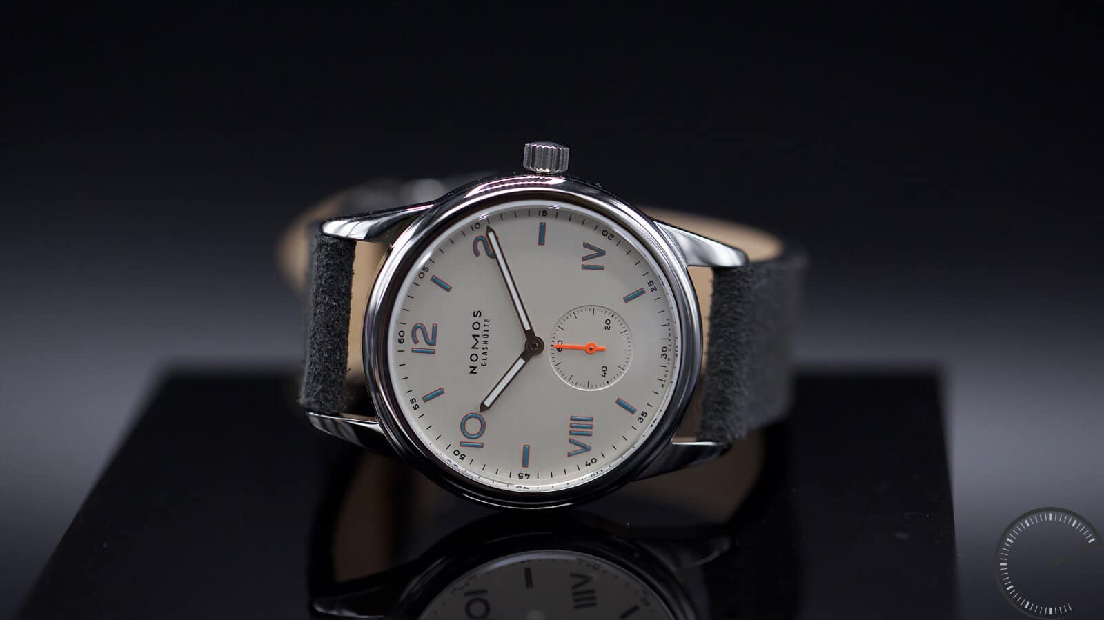NOMOS Glashutte Club Campus