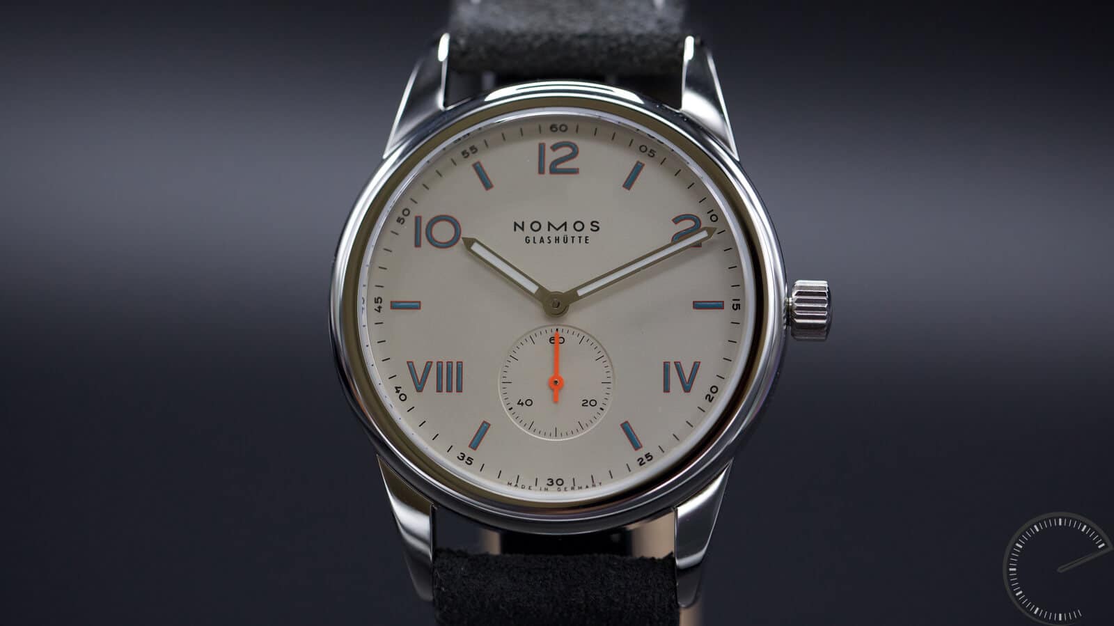 NOMOS Glashutte Club Campus