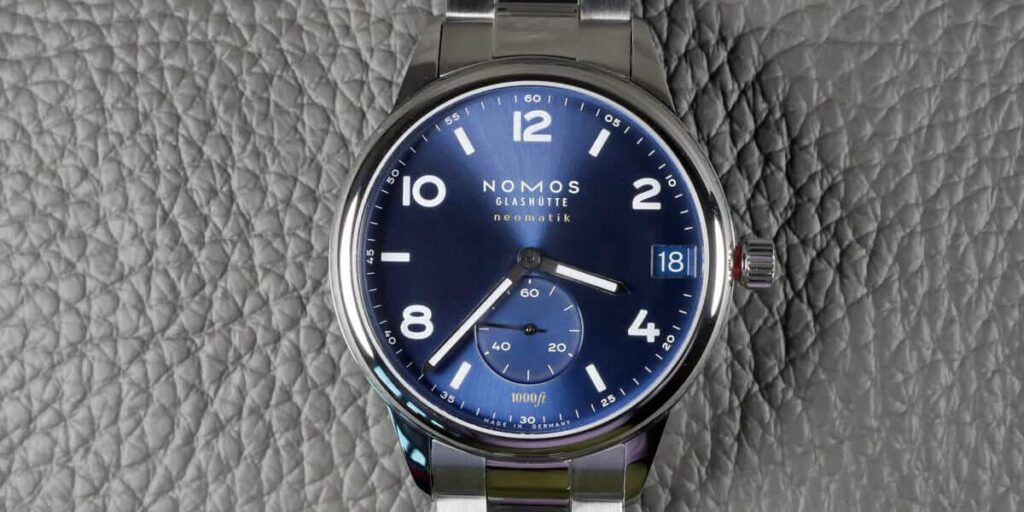 NOMOS Glashütte Club Sport neomatik 42 date blue