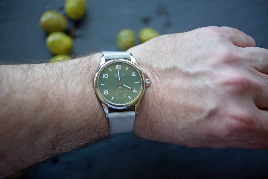 NOMOS Glashütte Club automatic Olive