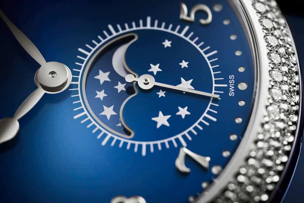 Patek Philippe 7121/200G Moon Phases
