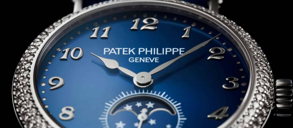 Patek Philippe 7121/200G Moon Phases