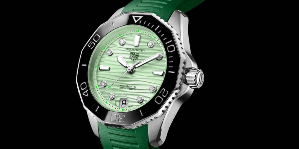 TAG Heuer Aquaracer Professional 300 Naomi Osaka Limited Edition