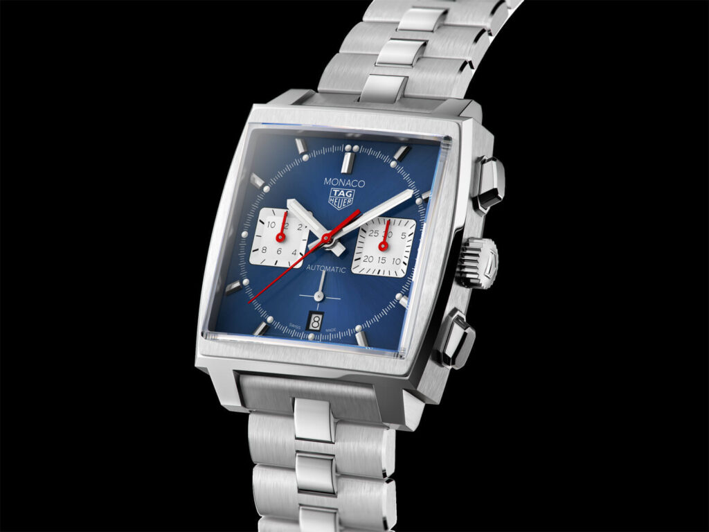TAG Heuer Monaco Chronograph 39mm Calibre Heuer 02 with new bracelets