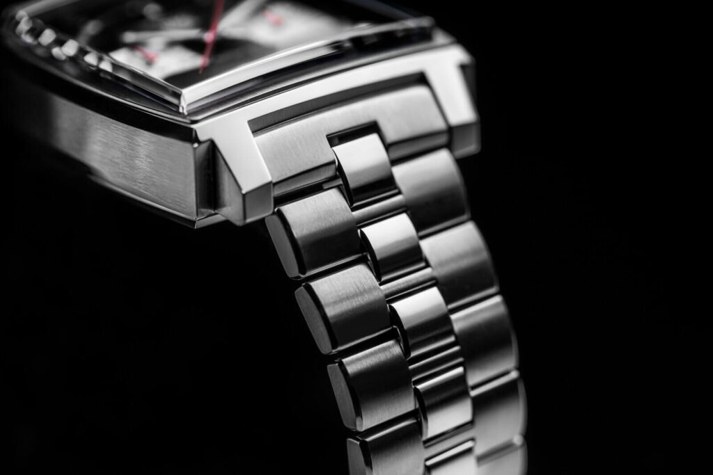TAG Heuer Monaco Chronograph 39mm Calibre Heuer 02 with new bracelets