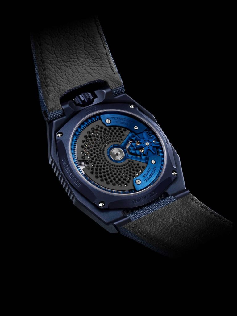 Urwerk UR-100V "Blue Planet"