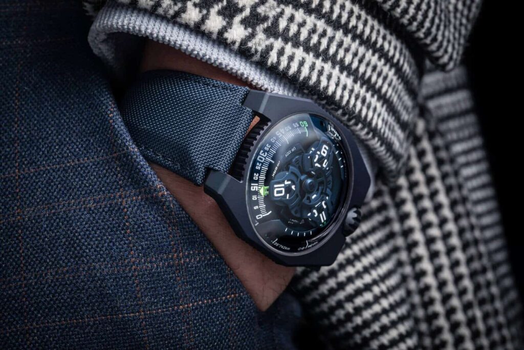Urwerk UR-100V "Blue Planet"
