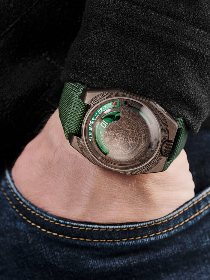 Urwerk UR-100V Time and Culture I