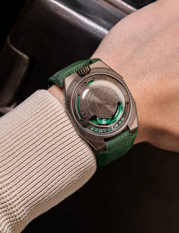 Urwerk UR-100V Time and Culture I