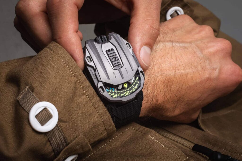 Urwerk UR-105 TTH 'Tantalum Hull'