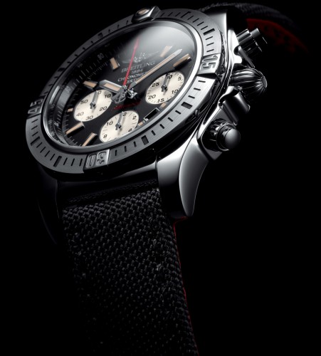 Breitling Chronomat Airborne special series - in-depth review by ESCAPEMENT