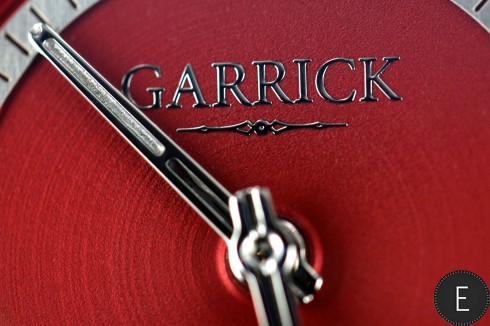 Garrick Hoxton sm302 - watch review by ESCAPEMENT