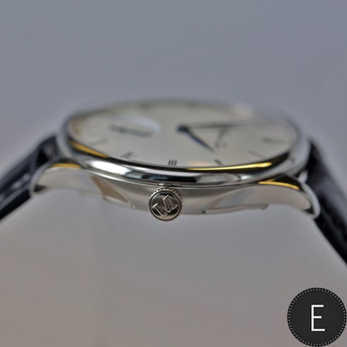 H. Moser &amp; Cie. Venturer Small Seconds in White Gold - reference 2327-0200 - watch review by ESCAPEMENT