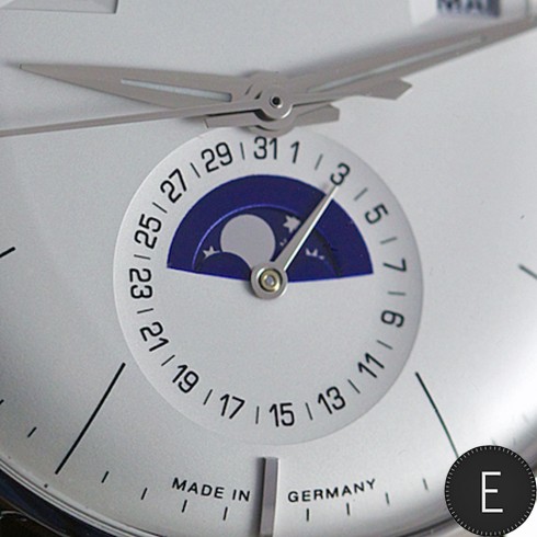 Junghans Meister Kalendar Steel Junghans Meister Calendar - ref. 027/4200.00 - in-depth watch review by ESCAPEMENT