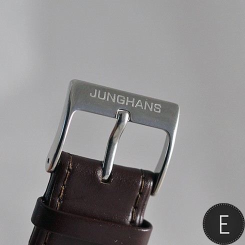 Junghans Meister Kalendar Steel Junghans Meister Calendar - ref. 027/4200.00 - in-depth watch review by ESCAPEMENT