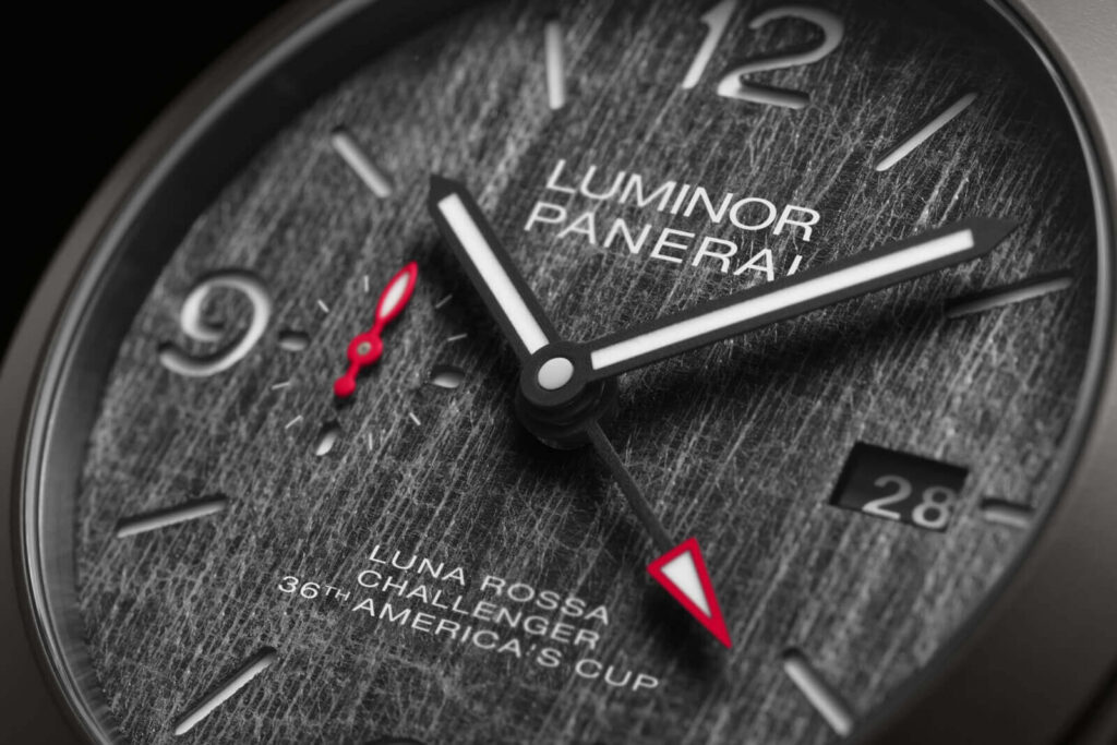 Panerai Luminor Luna Rossa GMT - 44 mm (PAM01036)
