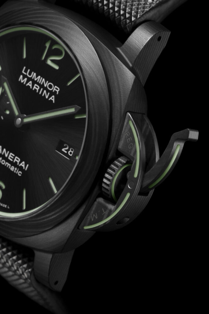 Panerai Luminor Marina Carbotech 44mm (PAM1118)