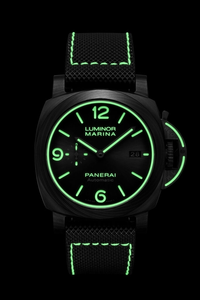 Panerai Luminor Marina Carbotech 44mm (PAM1118)