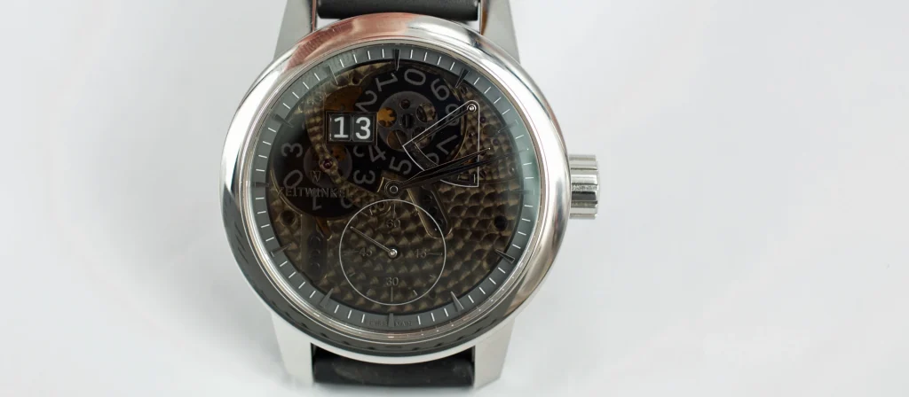 Zeitwinkel 273 Saphir Fumé