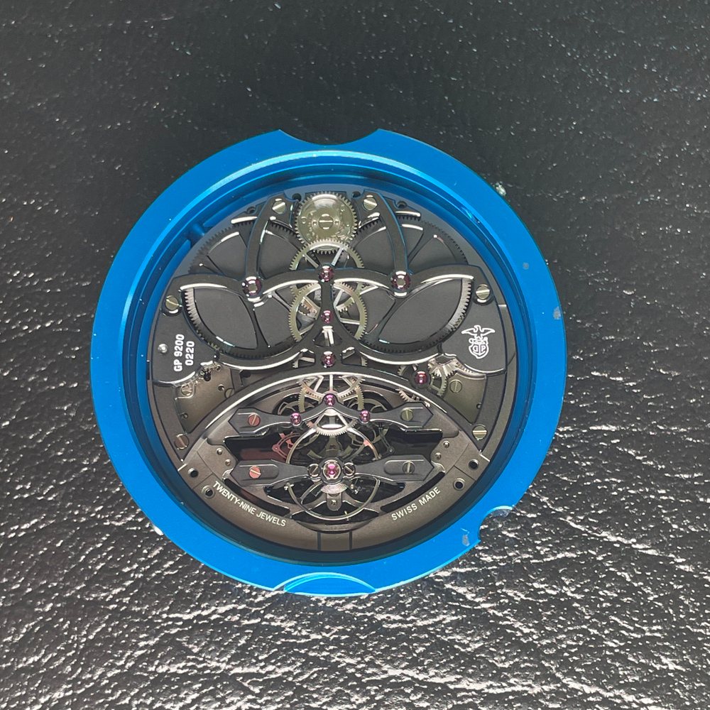 Girard-Perregaux Neo Constant Escapement