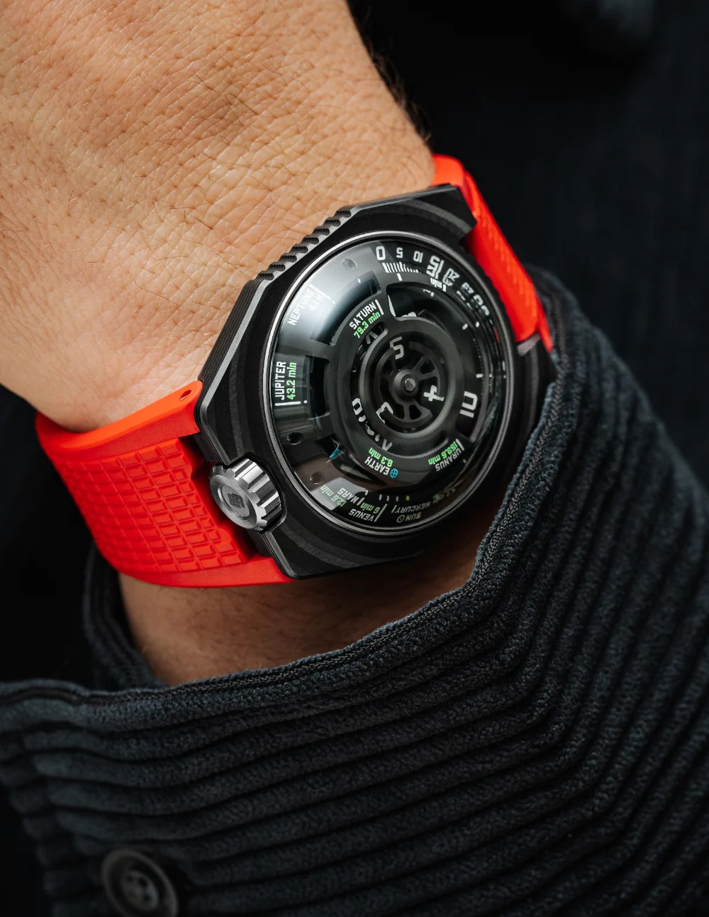 URWERK UR-100V LightSpeed