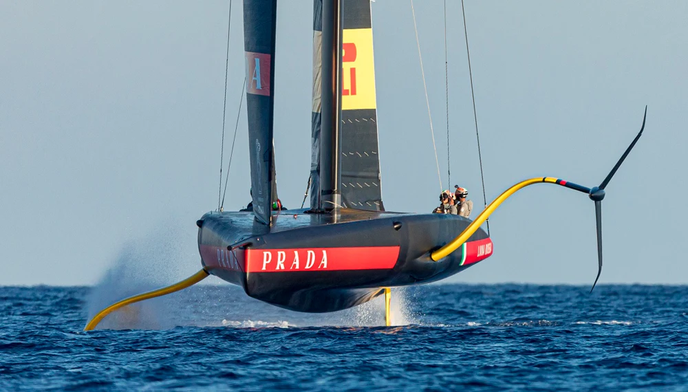 Luna Rossa Prada Pirelli