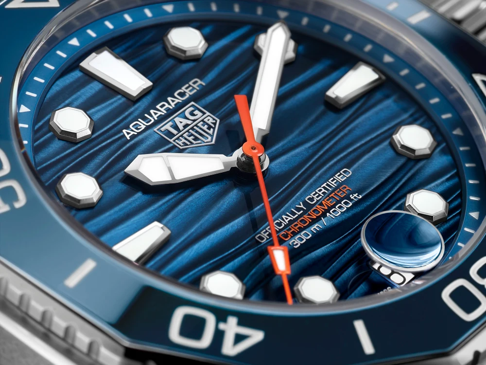 TAG Heuer Aquaracer Professional 300 Date