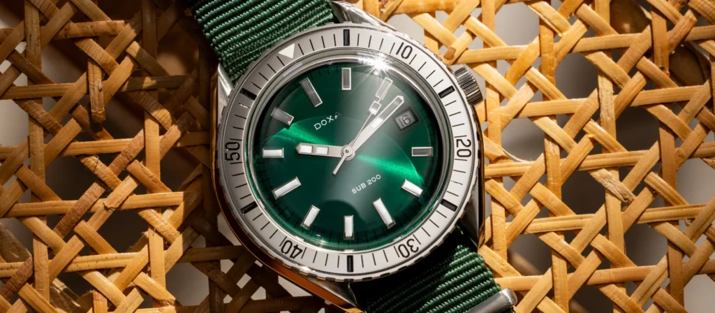 DOXA SUB 200 steel bezel