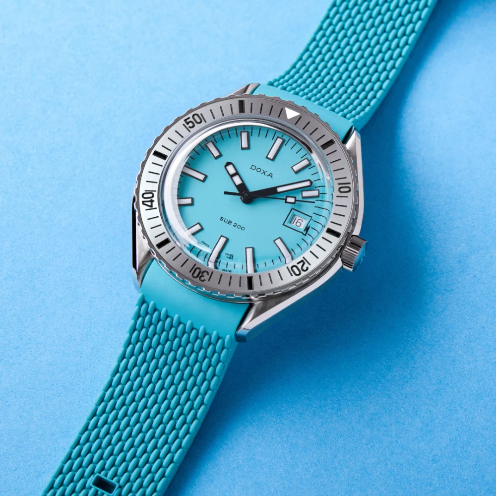 DOXA SUB 200 steel bezel