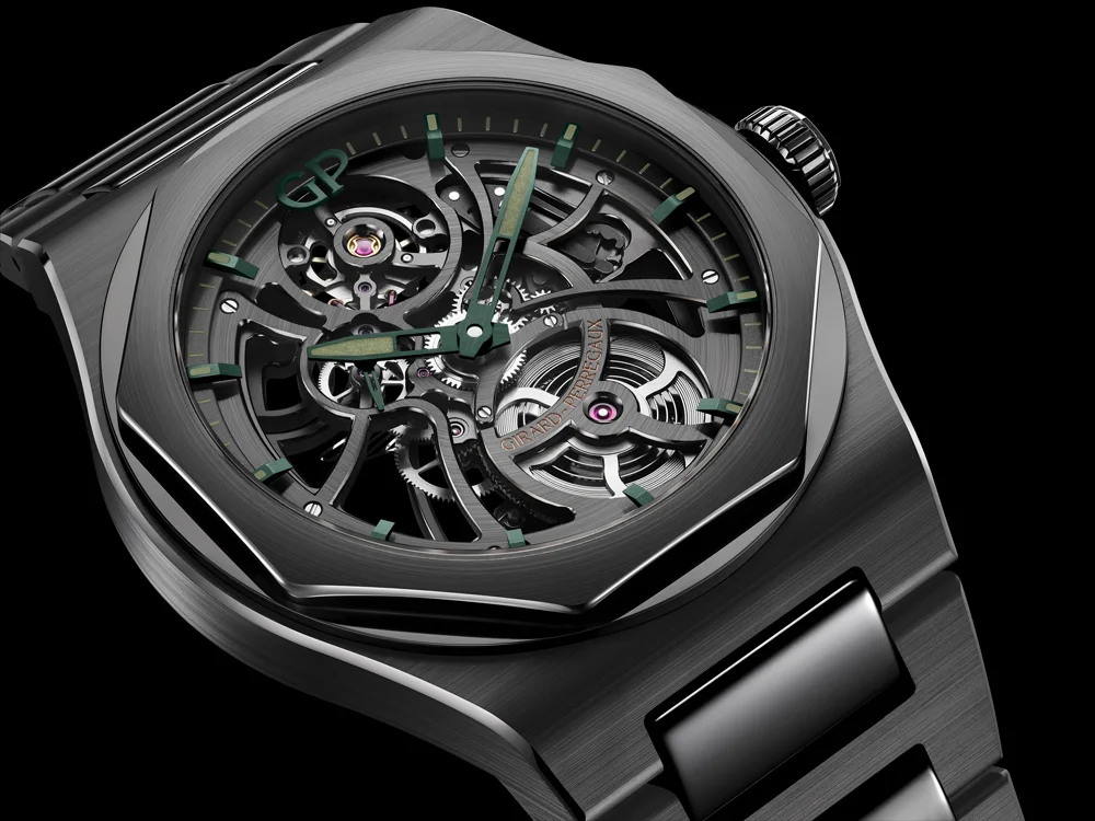 Girard-Perregaux Laureato Skeleton Aston Martin Edition