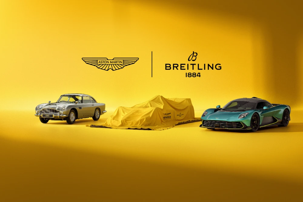 Breitling Navitimer B01 Chronograph 42 Aston Martin Aramco Formula One Team