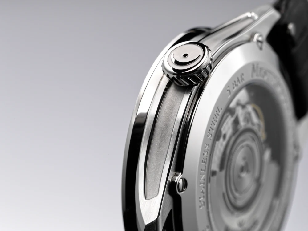 MeisterSinger Panthero Jumping Hour