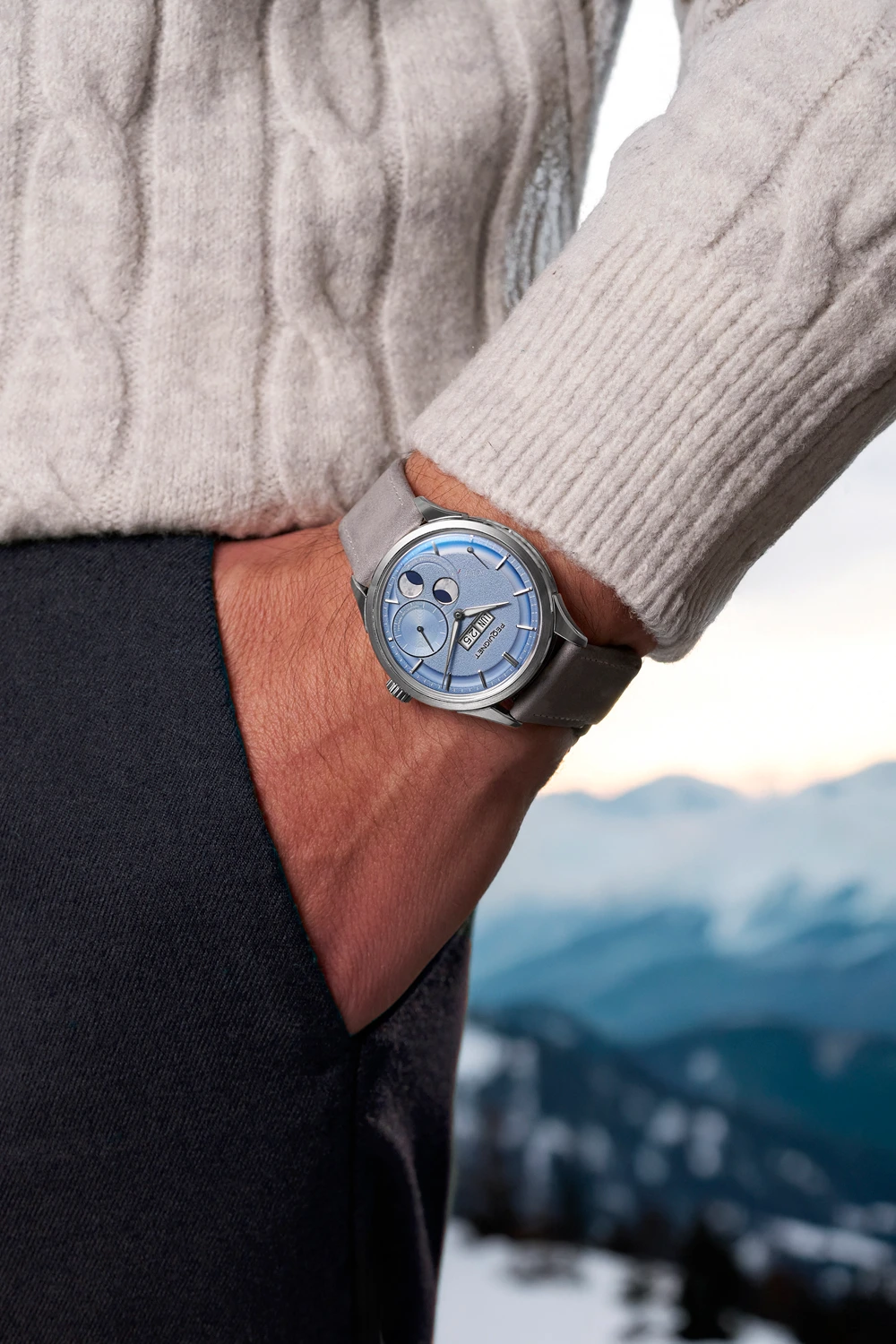 Pequignet Royale Paris Icy Blue