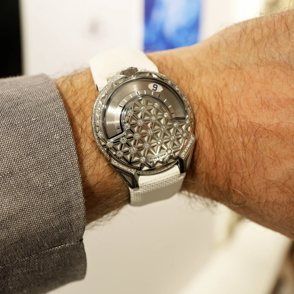 URWERK UR-101 Diamond Sky
