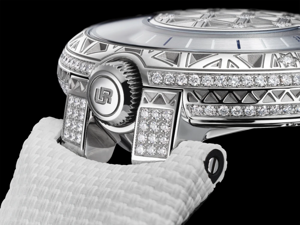 URWERK UR-101 Diamond Sky