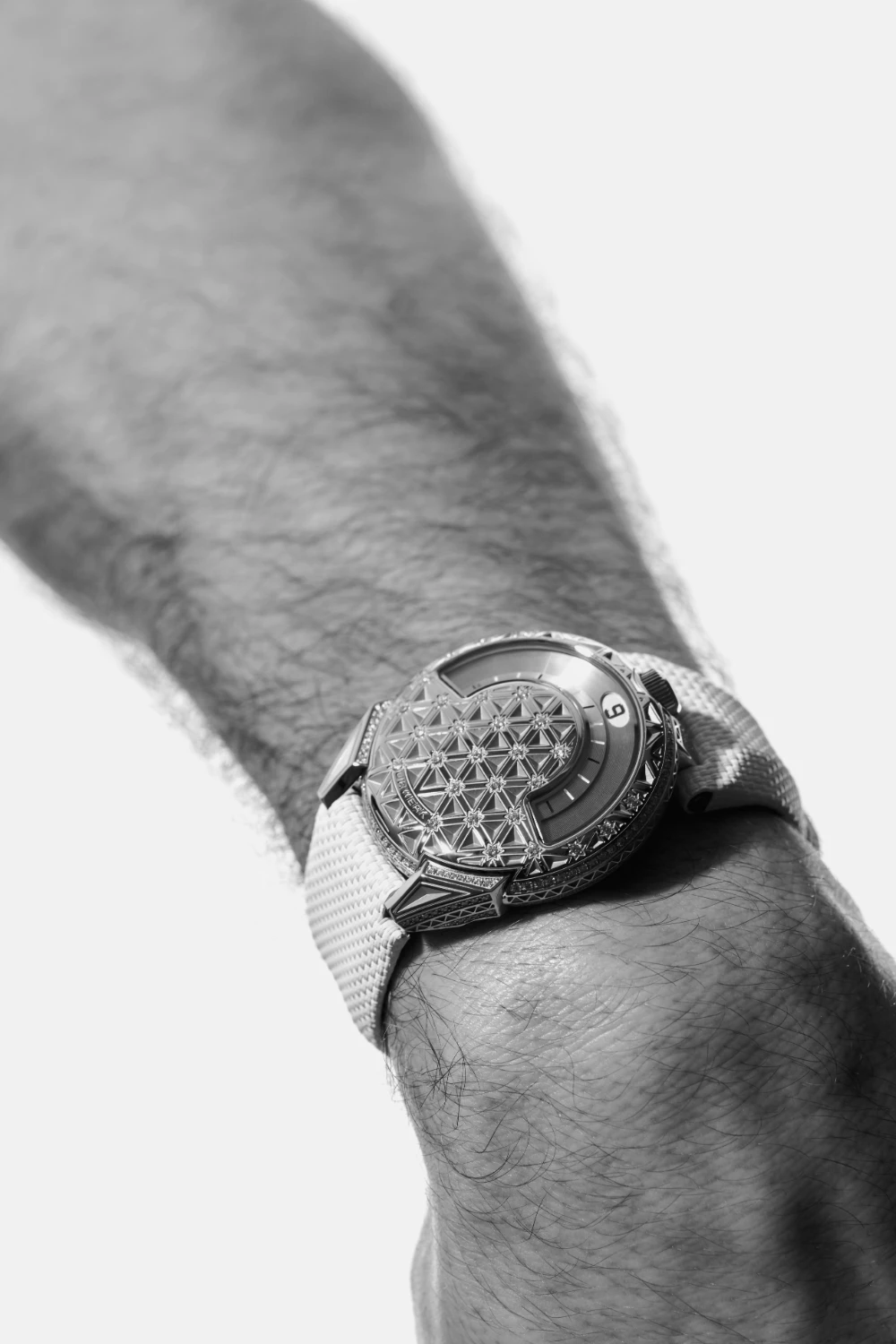 URWERK UR-101 Diamond Sky