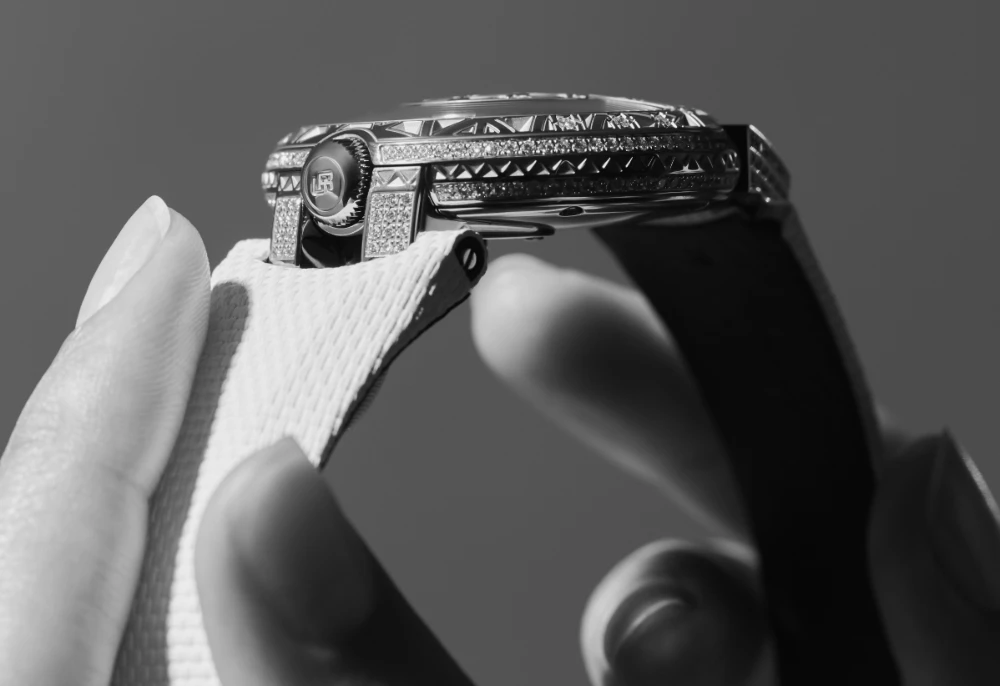 URWERK UR-101 Diamond Sky