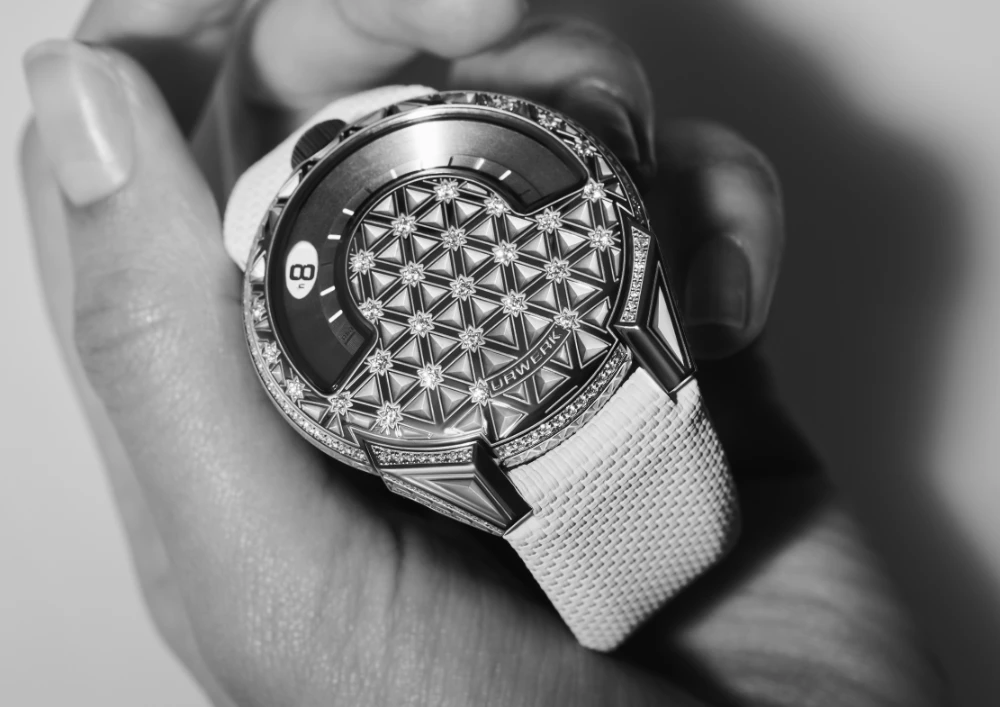 URWERK UR-101 Diamond Sky