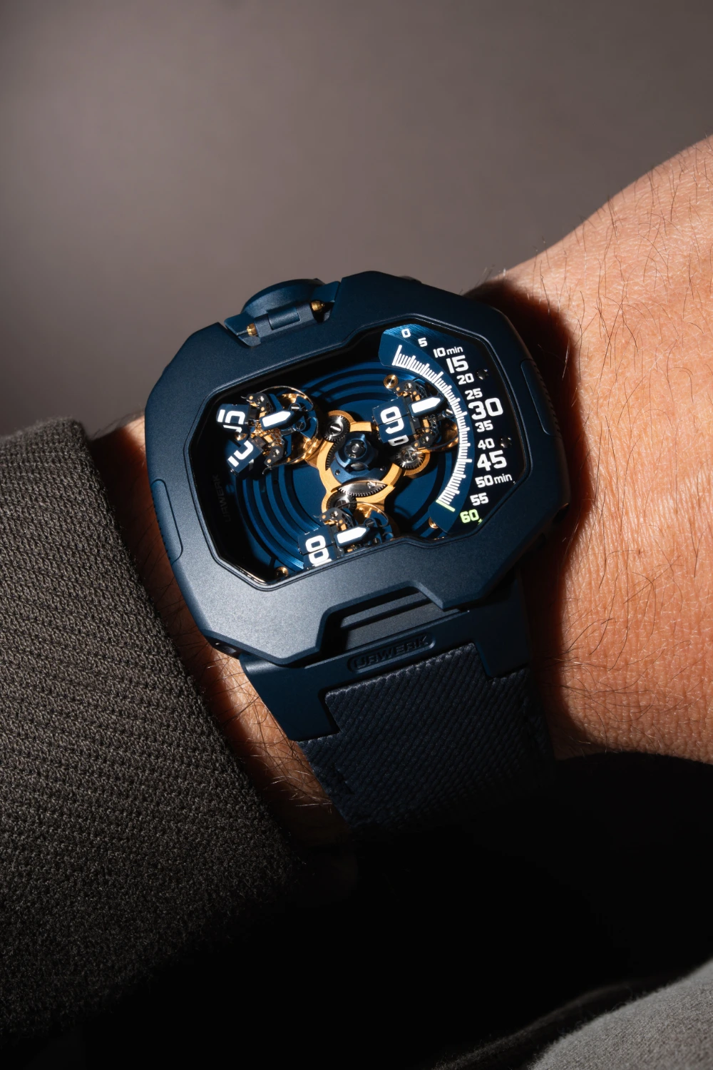 URWERK UR-120 Blue Planet