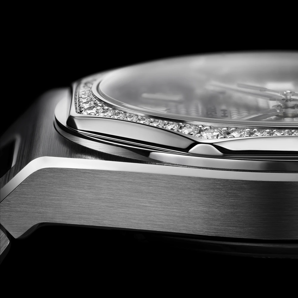 Girard-Perregaux Laureato FIFTY Steel