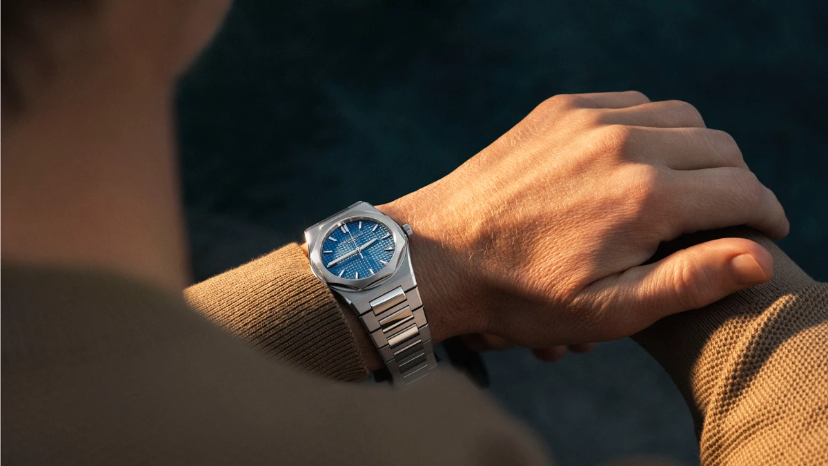 Girard-Perregaux Laureato FIFTY Steel