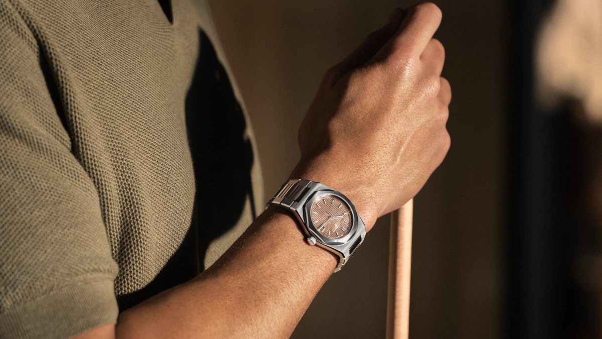 Girard-Perregaux Laureato FIFTY Steel